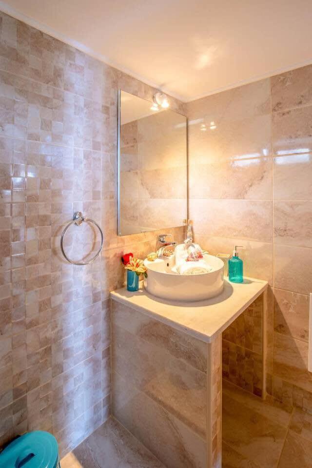 Apartamento Agia Pelagia Blue Apt With Seaview 50M From Sea Exterior foto